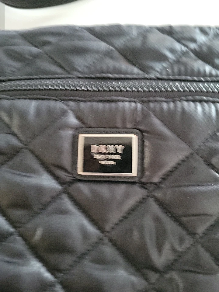 Dkny Maya Quilted Nylon Black Crossbody Purse EC Puffer - Image 2 of 4