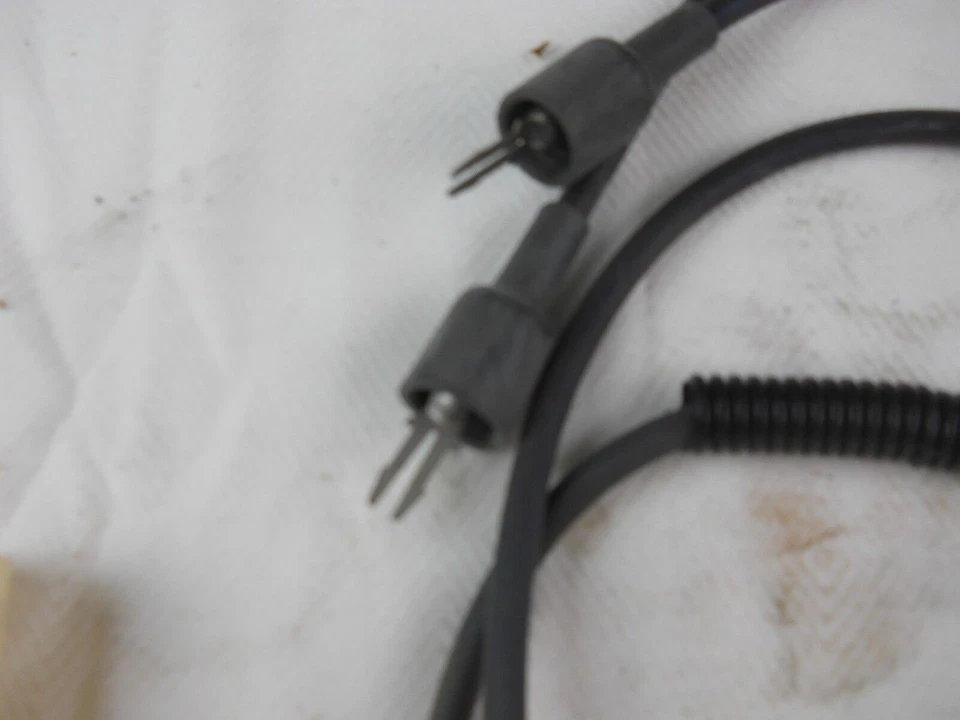 JUEGO DE CABLES ENCHUFABLES DODGE CHRYSLER PLYMOUTH MOPAR 4240432 NOS 4 CICLOS Foto 2 de 4