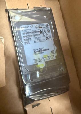 Fujitsu 300GB 10k SAS  12G 2,5'' SFF HotPlug HDD S26361-F5550-L130 NEU