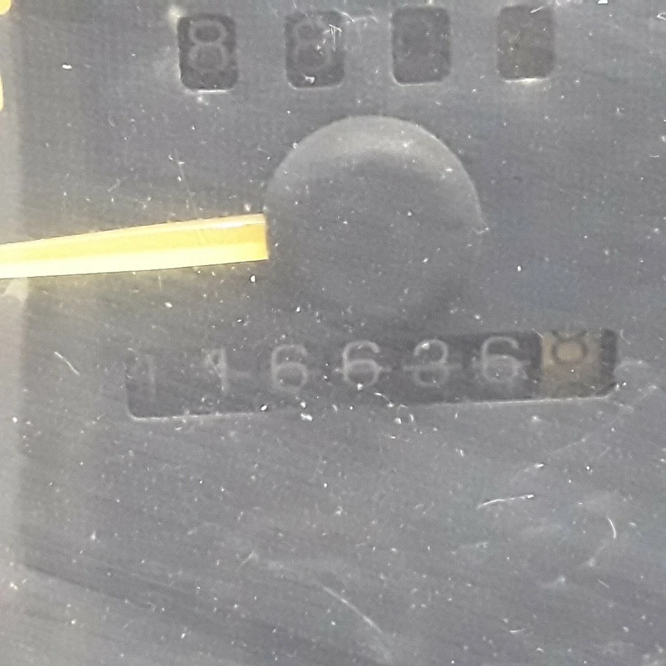 Pontiac Grand Prix 1996 velocímetro mph sin consola de piso 3,1 L 116.636 millas Foto 2 de 4