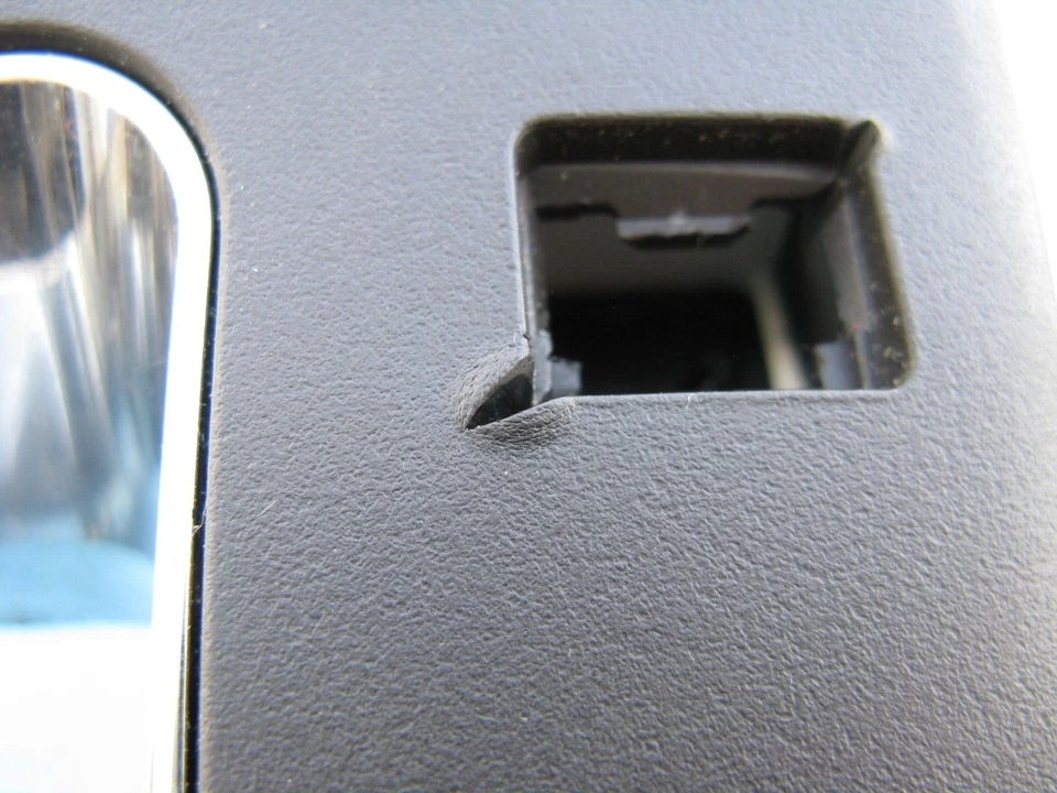 10 11 12 13 14 15 LEXUS RX RX350 CONSOLA CENTRAL DELANTERA MOLDURA DE PALANCA DE CAMBIOS USADA Foto 3 de 4