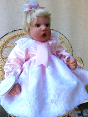 Künstlerpuppe FIRST BORN AWAKE BEAUTY, Fa. Lee Middleton, Zertifikat, OVP, neu