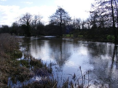 Foto A3 Fluss Waveney bei Falcon Meadow Bungay Diese Ansicht schaut nach ca c2011