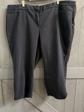 Women's Black Flat Front Capri Pants Solid Pattern Hook  Eye Closure