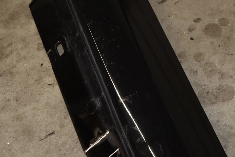 Mercedes-Benz Maybach S550 2017 - faldón lateral derecho/panel basculante 2226901640 Foto 3 de 4