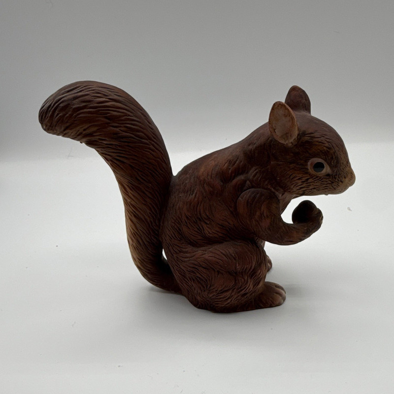 Brown Sitting Squirrel Figurine Statue Marked 1985 Animal Figurine Decor