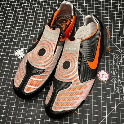 ⚫ 2008 Nike Total 90 Laser II SG 328207-081 - EU 44 • US 10 • UK