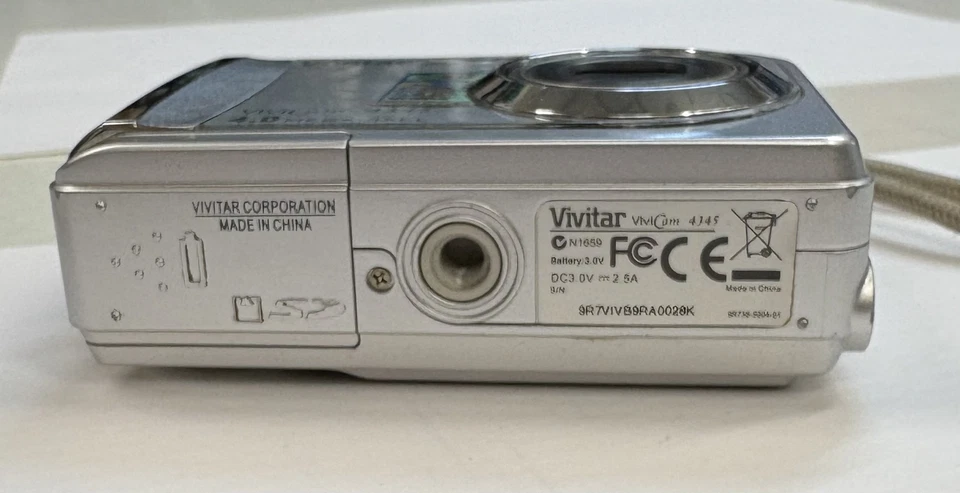 Vivitar vivicam 4345 4.0 MP Compact Digital Camera (WCR) - Image 4 of 4