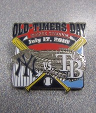 2010 NEW YORK YANKEES YANKEE STADIUM OLD TIMER'S DAY PIN GEORGE STEINBRENNER