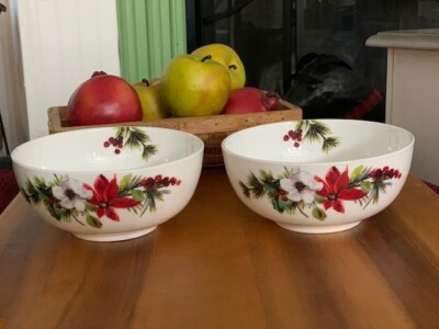 Mikasa HOPE JOY Collection Bone China Christmas Set of 2 Berry Bowls, New