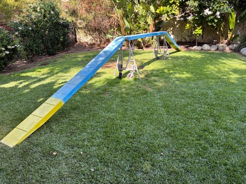 Agility Dogwalk with Wheels.