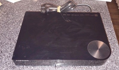 Samsung Blu Ray, DVD Player Model No. BD-F5700, Works Great NO REMOTE
