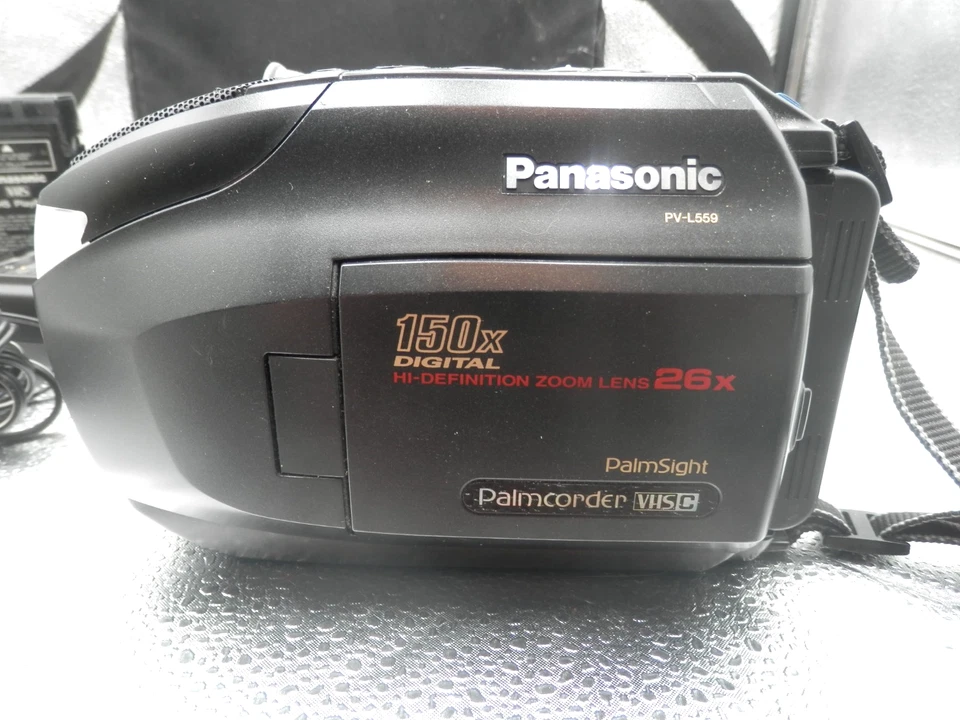 Panasonic PV-L559 VHS-C Camcorder Video Camera Bundle-EUC-Free Shipping - Image 3 of 4