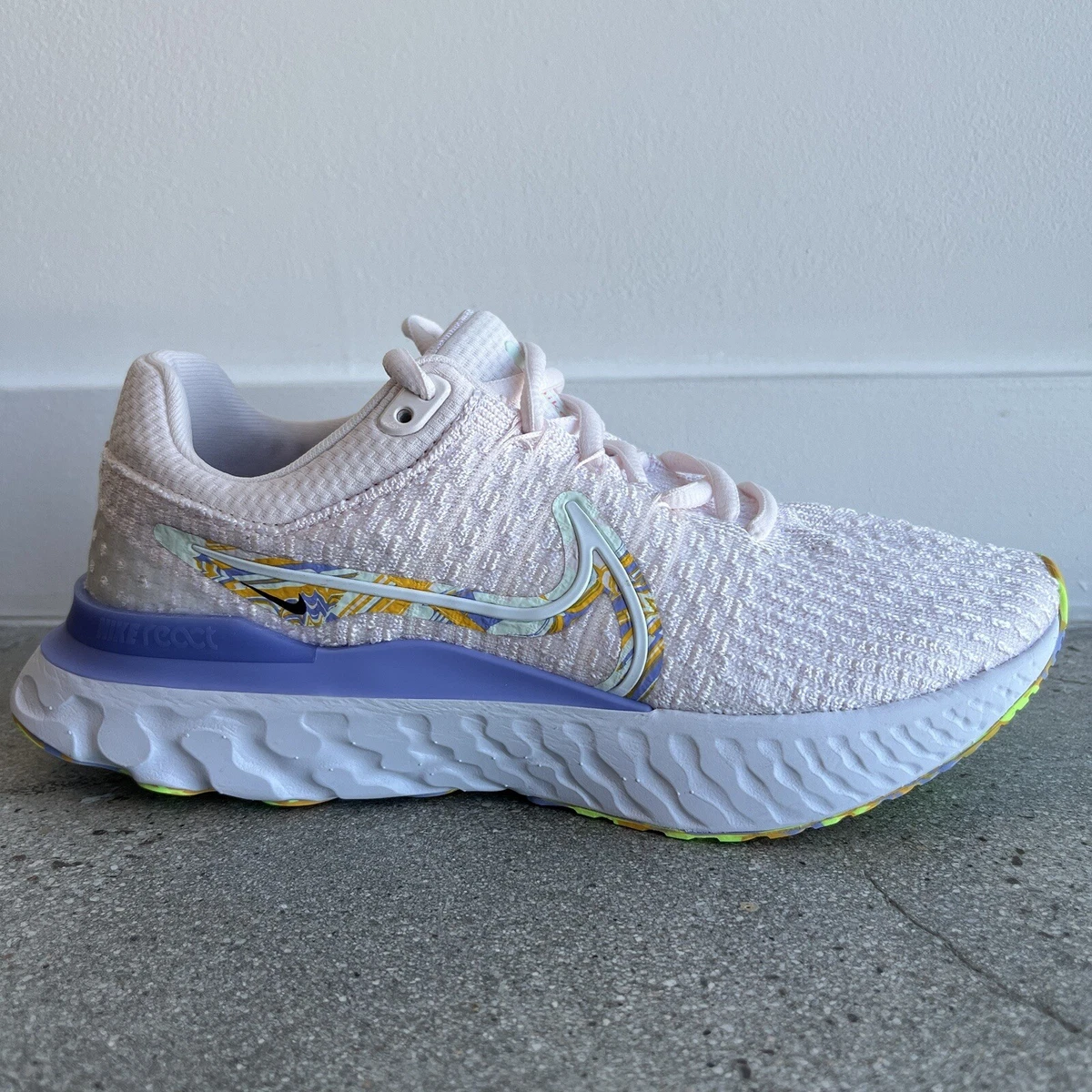 womens nike free runs pink and gold blue