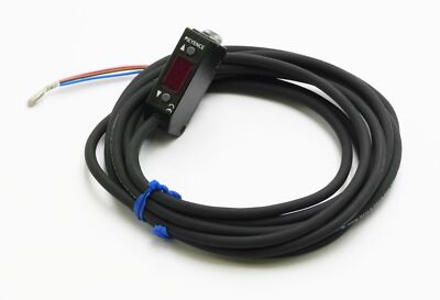 Keyence PZ-V31P PZV31P 12-24VDC Fotoelektrischer Sensor -unused-