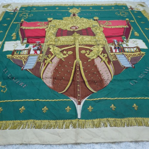 Vintage HERMES Paris La Reale by Hugo Grygkar Silk Scarf Scarves 34.5"X33.5" O12 - Picture 6 of 23