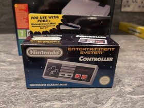 Nintendo NES Mini Classic Console With Additional Controller Boxed Unused