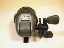 Vintage Johnson Century 2000 casting reel made in USA
