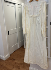 JCPenney Ivory Satin Floral Nightgown Embroidered Lace Long Sleeve M