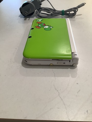 Nintendo 3DS XL Handheld Game Console YOSHI SPECIAL EDITION (2014) AUS - Picture 4 of 12