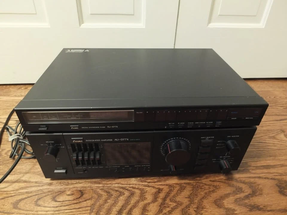 Vintage Sansui Integrated Amplifier AU-D77X and Digital Synthesizer Tuner TU-S77 — 第 2/4 张图片