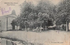 79 - French: La Place Publique 26248