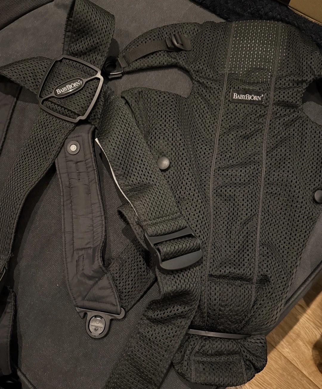 BabyBjörn Black Mesh Baby Carrier OEKO-TEX Standard 100