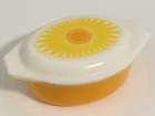 Vtg Pyrex Oval Daisy Sunflower Casserole W Lid Oven Retro Yellow Orange 1-1/2 Qt