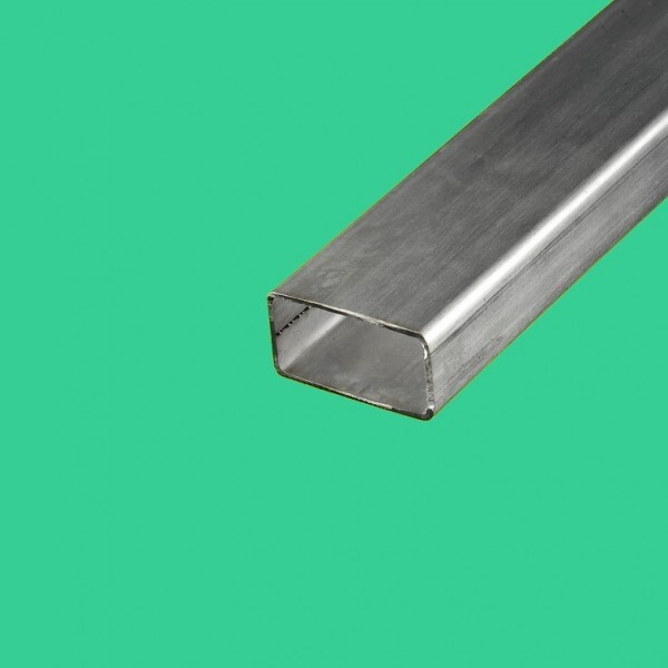 Tube rectangulaire inox 40x20 fini satiné pour garde-corps design