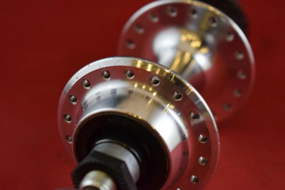 Suntour HB-SL01-R rear hub 36 holes 126mm 7speed cassette vintage silver NOS - Image 4 of 4