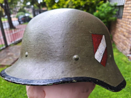 EL SALVADOR ARMY CAVALRY PARADE GERMAN STYLE HELMET WAR & REVOLUTION PERIOD 1960
