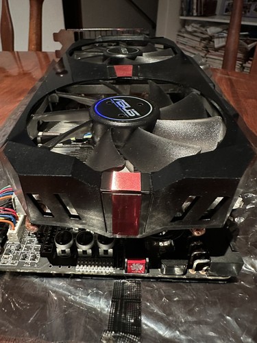RARE ** ASUS ROG Matrix HD 7970 Platinum - Picture 16 of 24