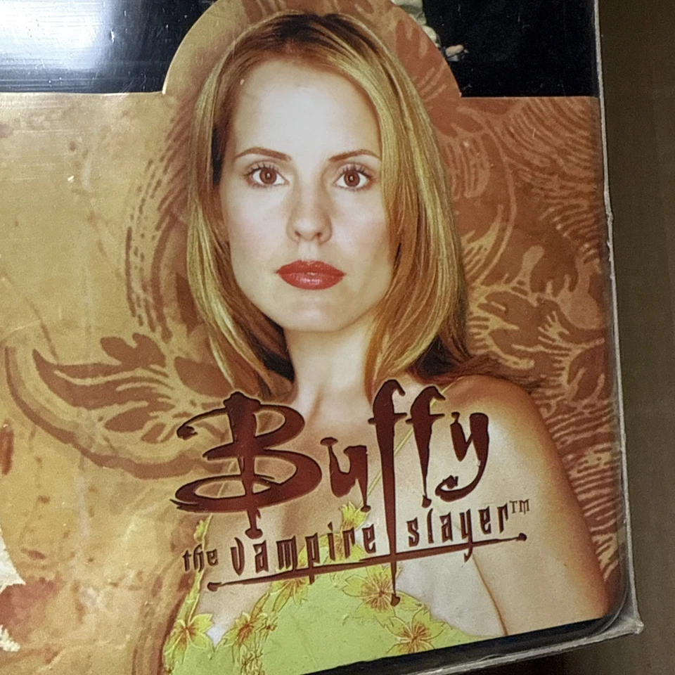 Juego de figuras DST Buffy the Vampire Slayer Book of Vengeance 4587/5000 NUEVO sellado Foto 2 de 4
