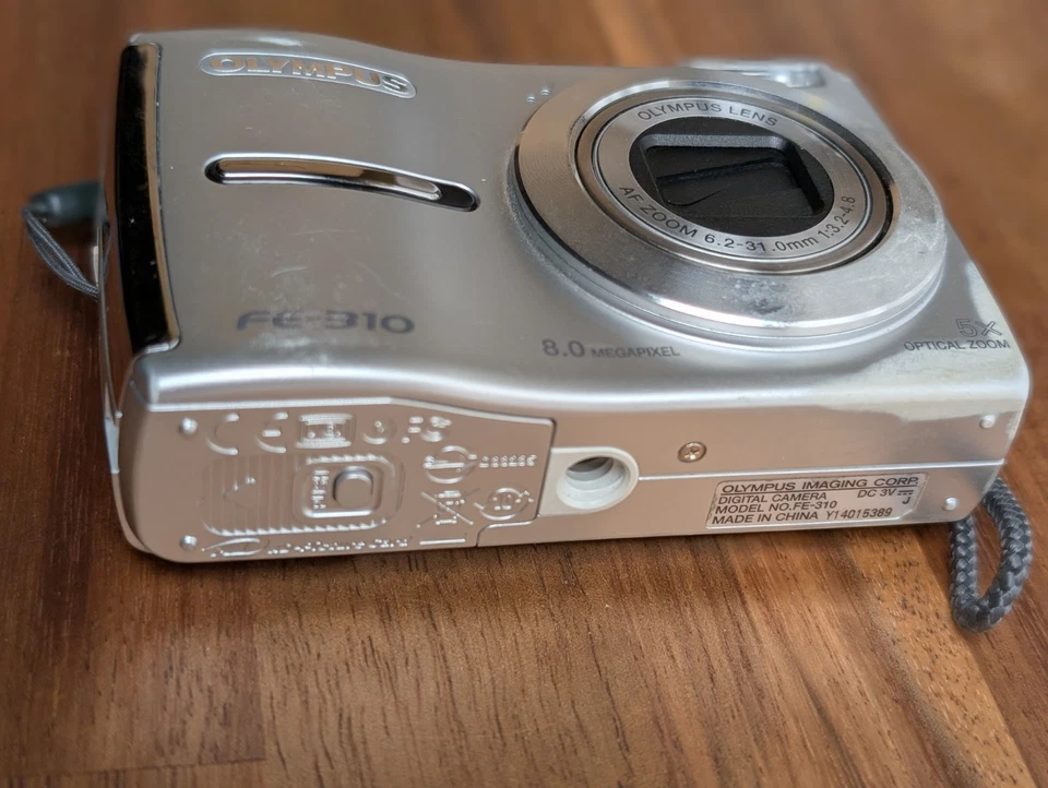 Olympus FE-310 8.0MP 5X Optical Zoom Digital Camera Silver  Works in English jp - Image 3 of 4