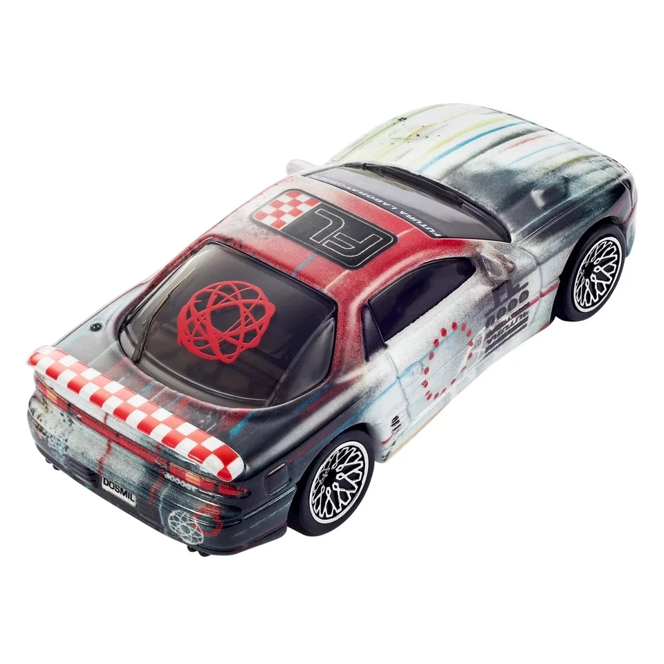 Hot Wheels x Futura Laboratories Mitsubishi 3000GT VR-4 en mano Foto 4 de 4