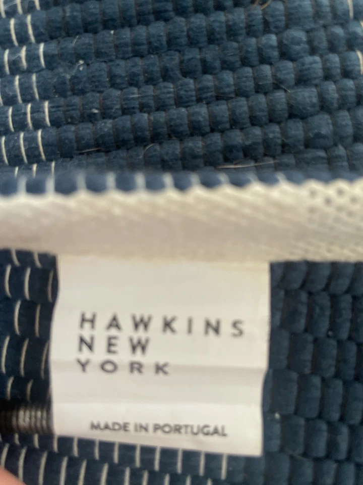 Alfombra de baño Hawkins New York azul sobre azul a rayas 2x Foto 3 de 4