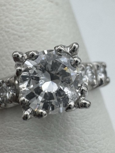 CHARMING VINTAGE PLATINUM .81 CT ROUND DIAMOND ENGAGEMENT RING + SIDE STONES 5.5 - Picture 18 of 21
