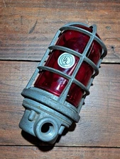 KILLARK HAZARDOUS LOCATION ELECTRICAL LIGHTING W/RED GLOBE VFC-100 W/ELEC BOX