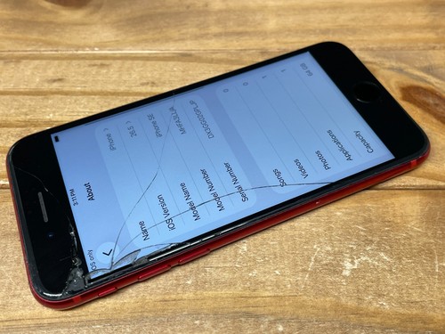 Apple iPhone SE 2nd Gen. - 64GB - RED (Unlocked) A2275 - Works - Cracked Glass - Picture 6 of 9