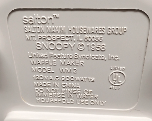 SALTON SNOOPY'S WAFFLE BAKER MAKER - 900 WATTS - MODEL WM-2 - WORKS WELL - Picture 7 of 8