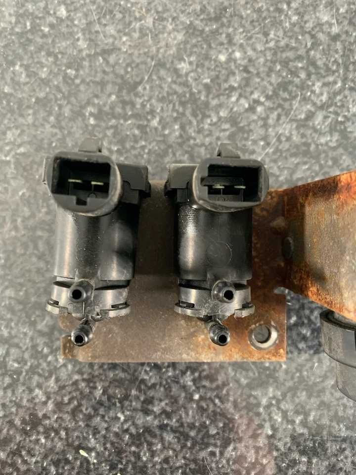 87 - 94 FORD F150 F250 F350 BRONCO 5.0L 5.8L EGR VACUUM SOLENOID ASSEMBLY OEM Foto 2 de 4