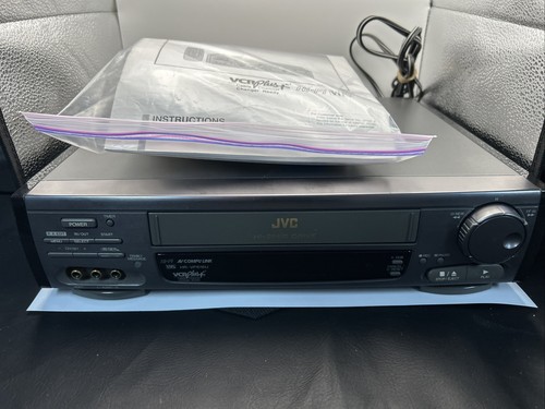 JVC HR-VP616U VCR Plus  VHS Player Recorder w/ Remote see Description Parts Only
