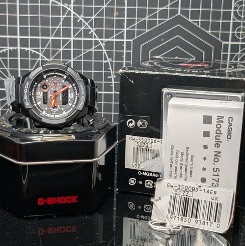 Casio G-Shock GW-3500 Sky Cockpit / GravityMaster Solar Multibanda Nero Bianco - Foto 4 di 12
