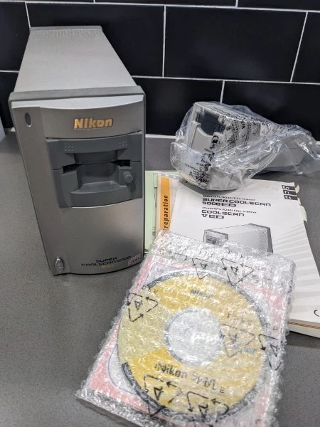 Nikon SUPER COOLSCAN LS-5000ED 5000 ED Film Scanner 