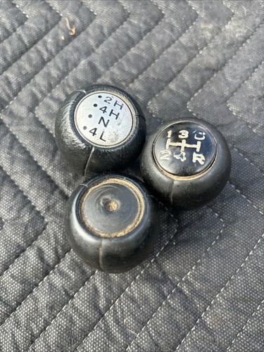 1980-1986 Nissan 720 Pickup Truck Manual Transfer Case 4x4 Shift Knob OEM