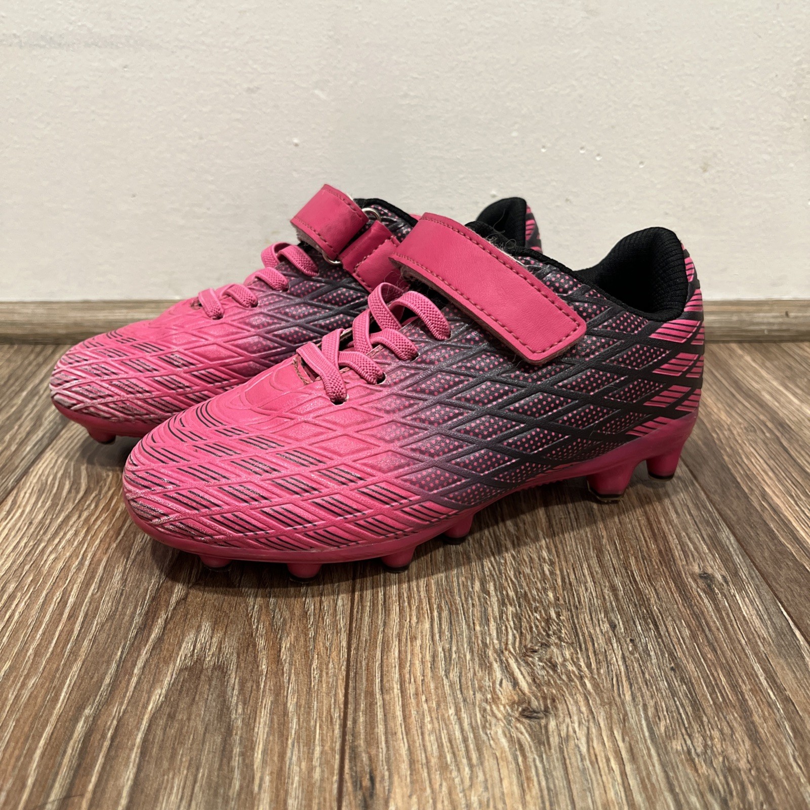 Kids Soccer Cleats Little Kid Size 12 (EU Size 30) Sooneeya Pink And Black/Rose