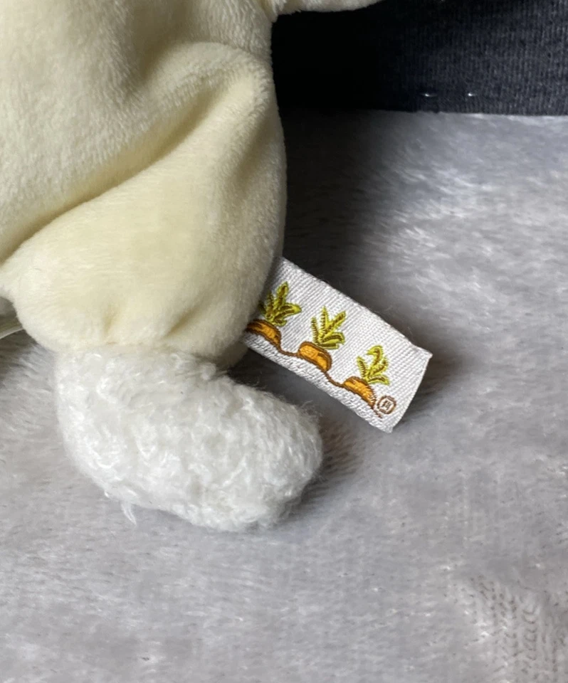 Bunnies By The Bay White Bunny Rabbit Peluche Sonajero Hinchado Amarillo Pálido Terciopelo 6" Foto 2 de 3