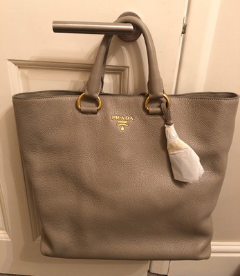 prada daino leather tote