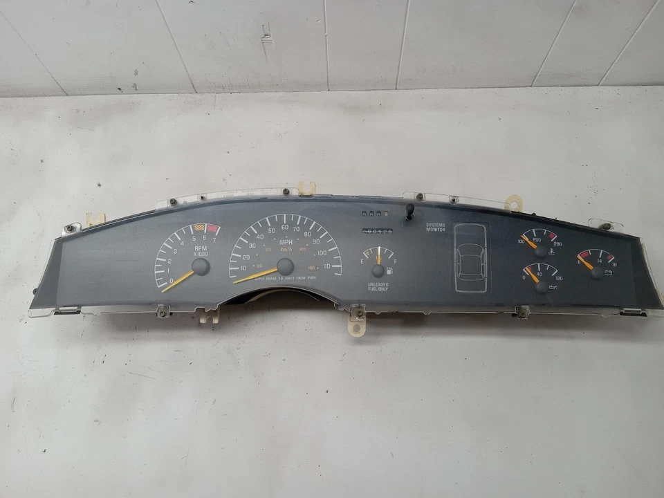 Cuadro velocímetro instrumento Pontiac Bonneville 1997-1999 OEM Foto 4 de 4