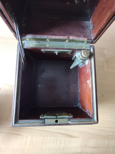 Waltham watch nautical 8 day chronometer clock in original case maritime antique - Picture 14 of 15